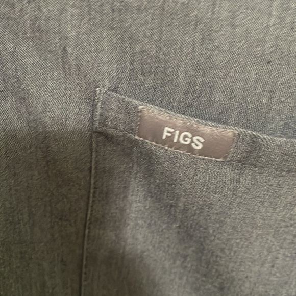 figs Catarina one pocket scrub top grey large - Picture 2 of 5